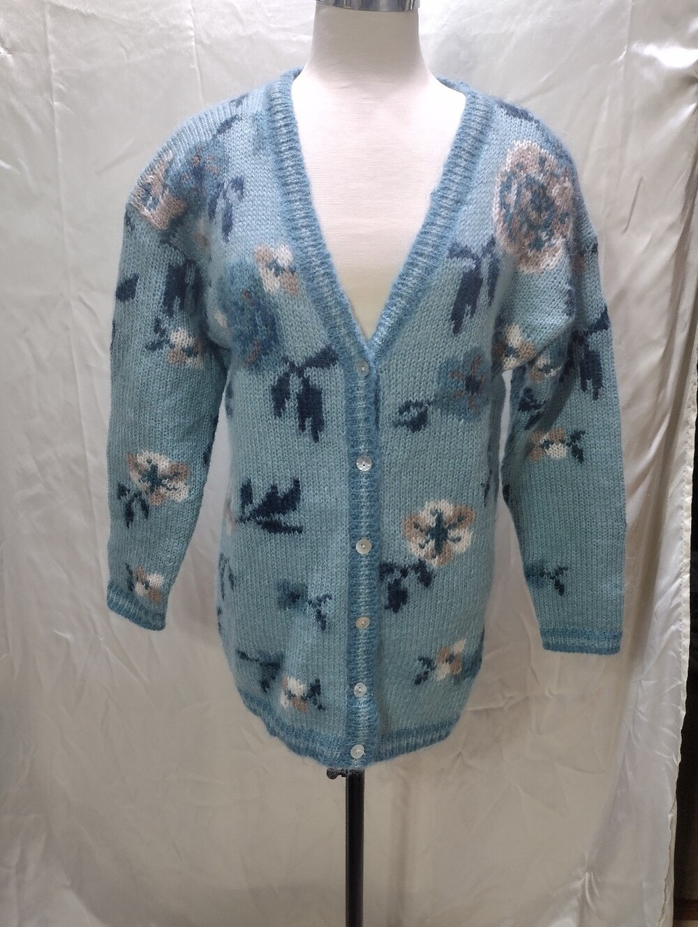 Storm Cloud Mohair Blend V Neck Floral Cardigan Sweater Women’s Small